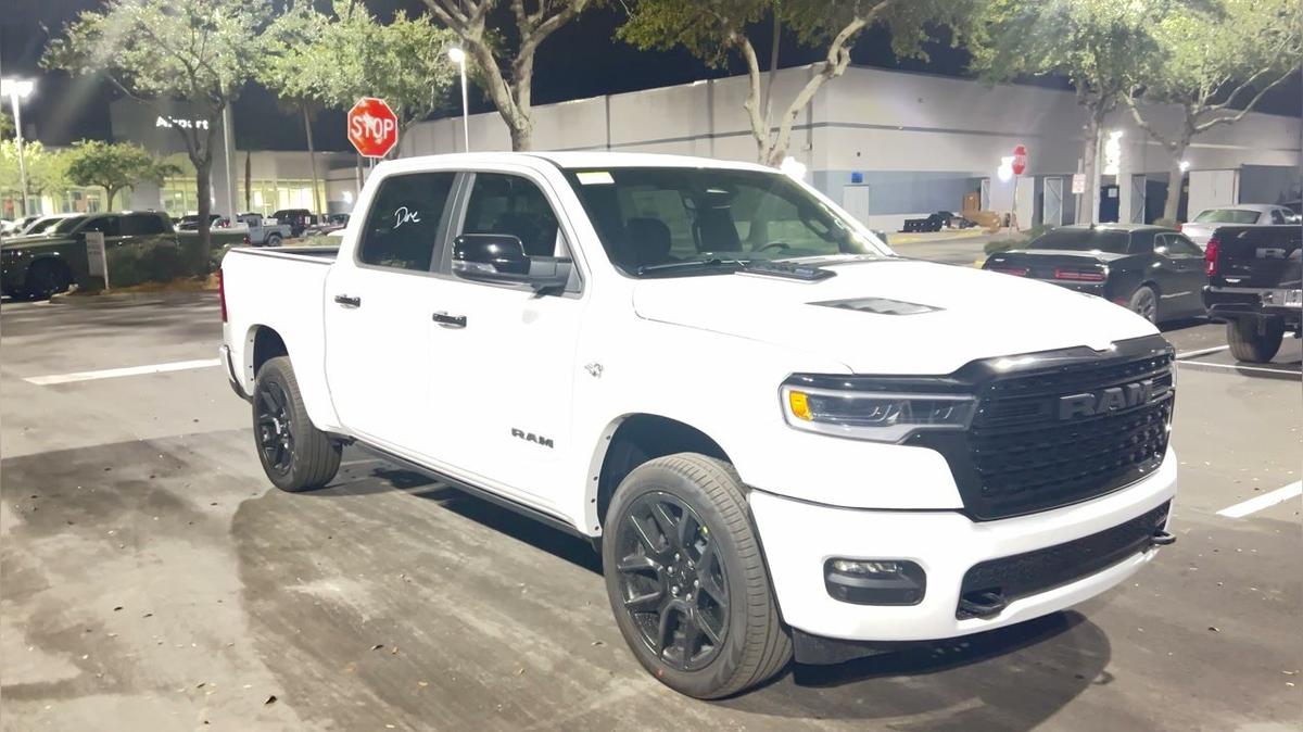 Brian's Ram 1500 Limited V8 video by Walter/ Airport CDJ 407-541-6200