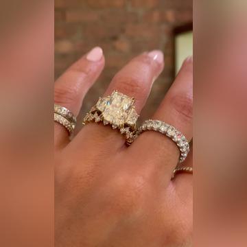 Evangeline-4.5ctRadiant-14kYellow-Avalis