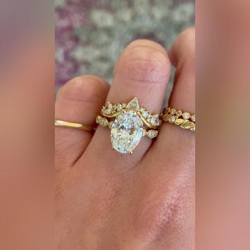 Cecily2.9ctOvalTempestYellow