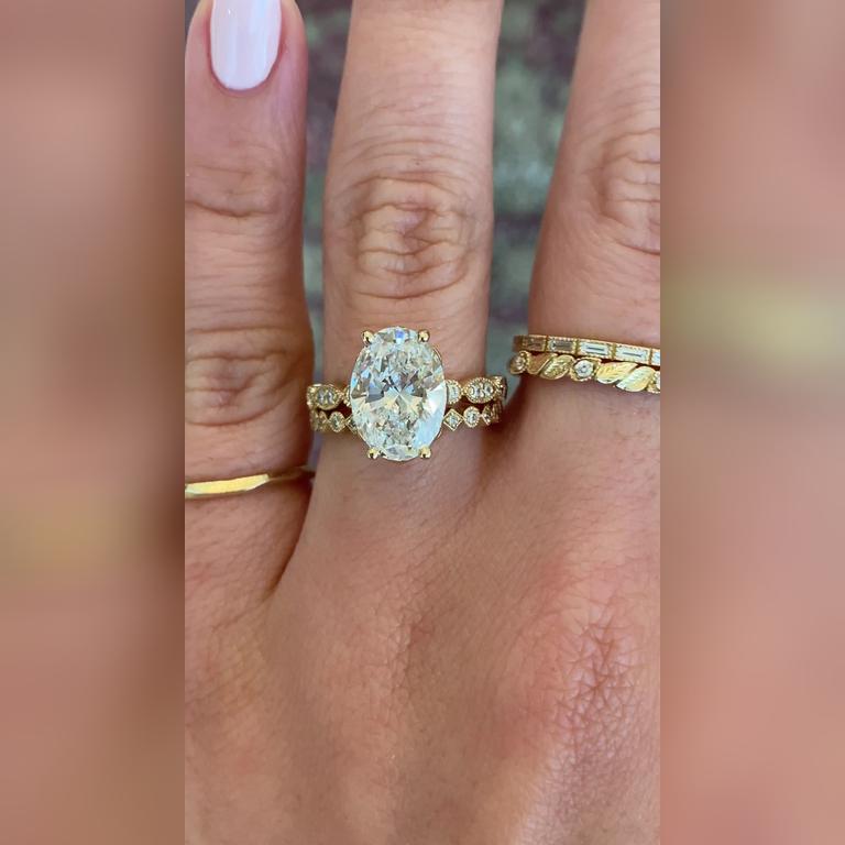 Cecily2.9ctOvalGlendaYellow