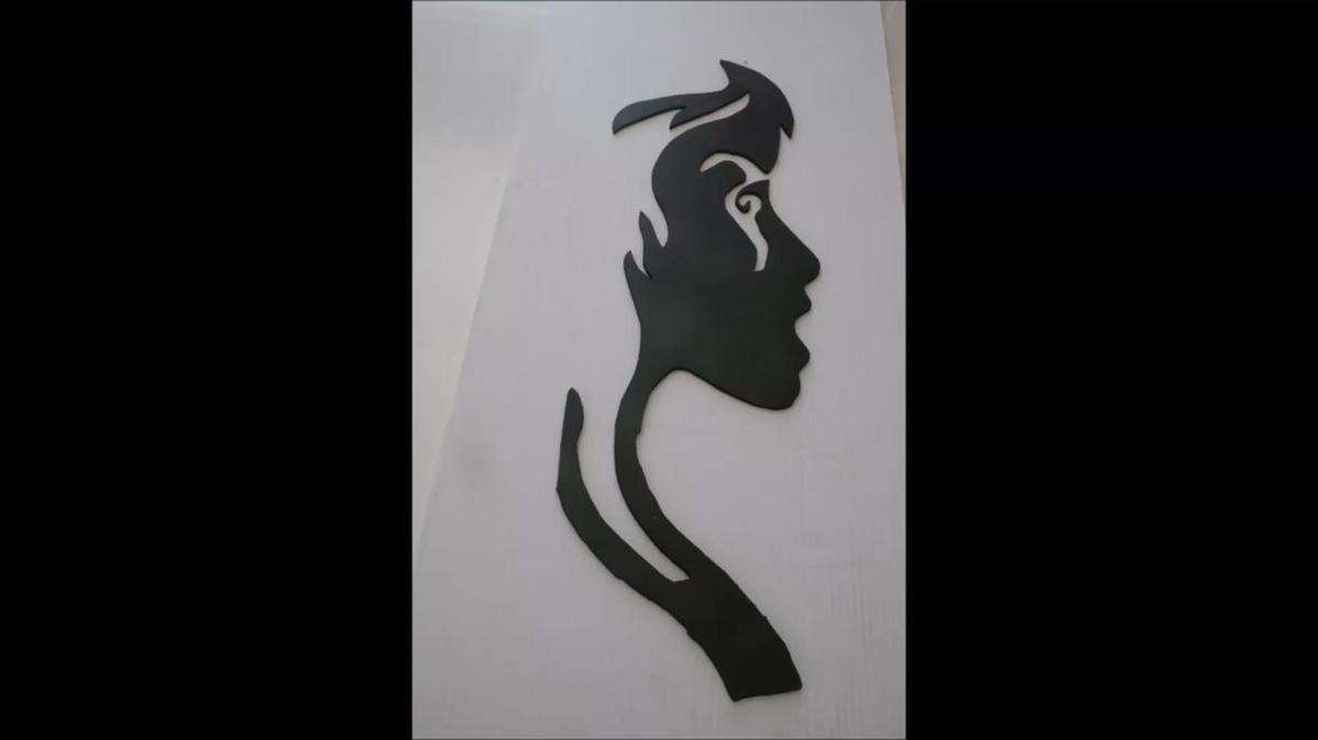 girl&#39;s profile cut