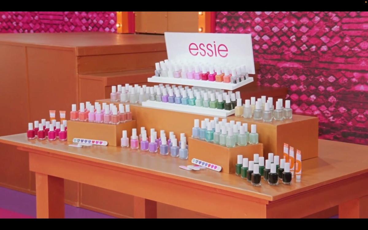 Essie | RuPaul&#39;s Drag Race All Stars S9 Ep2