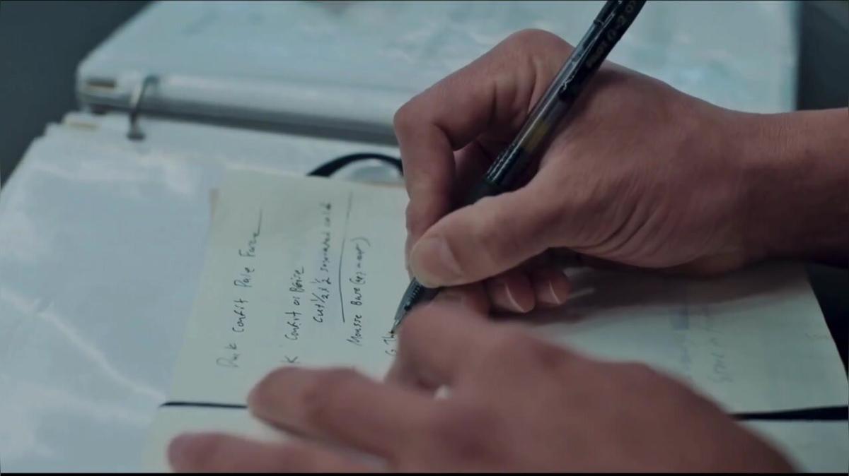 The Bear - S3 Ep 1 - Pilot Pen