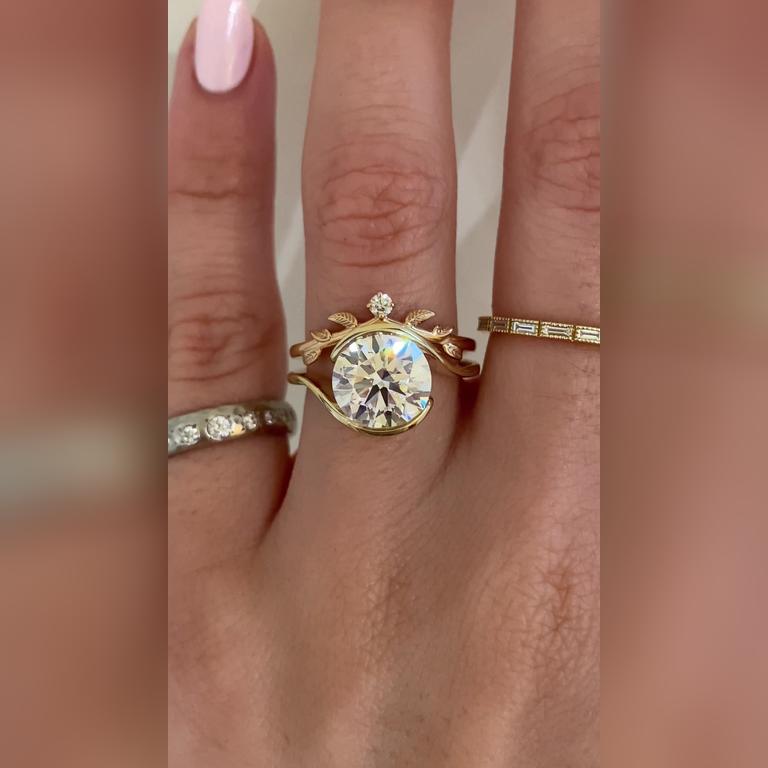 Salome-Round-Adelixa