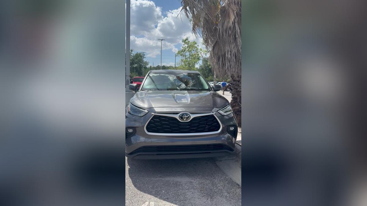 2022 Toyota Highlander Jassely 321 468 3178