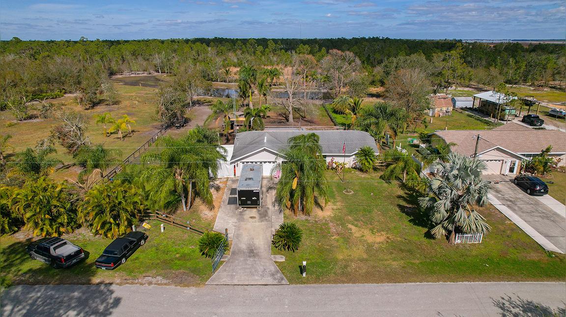 208 Limpkin Ln, Frostproof, FL 33843