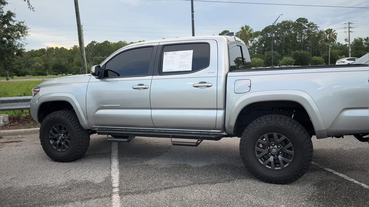 2023 Toyota Tacoma SR5 4WD