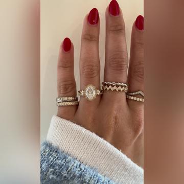 Evelina-1.7ctOval-14kYellow-Helena