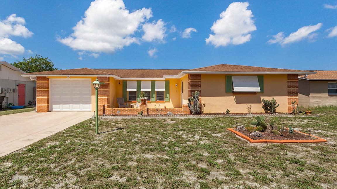 11225 White Oak Ln., Port Richey, FL 34668