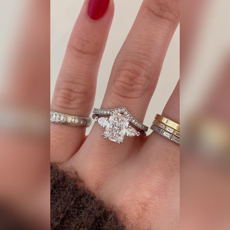 Permelia-2ctRadiant-Plat-Monroe