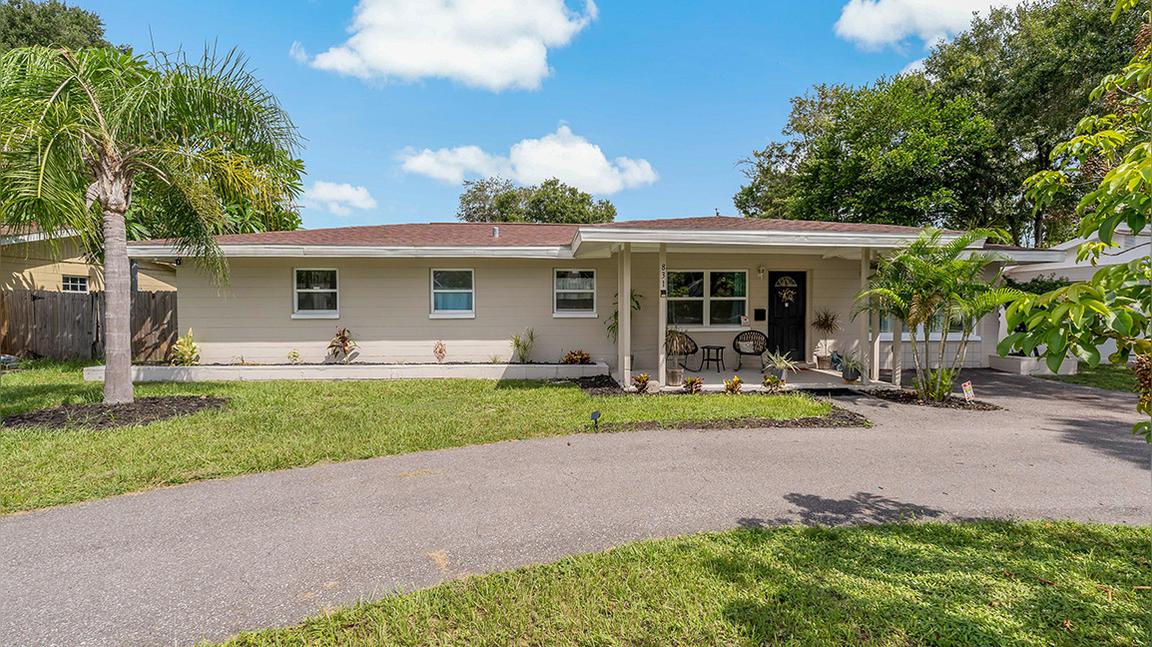 831 72nd Ave N, Saint Petersburg, FL 33702