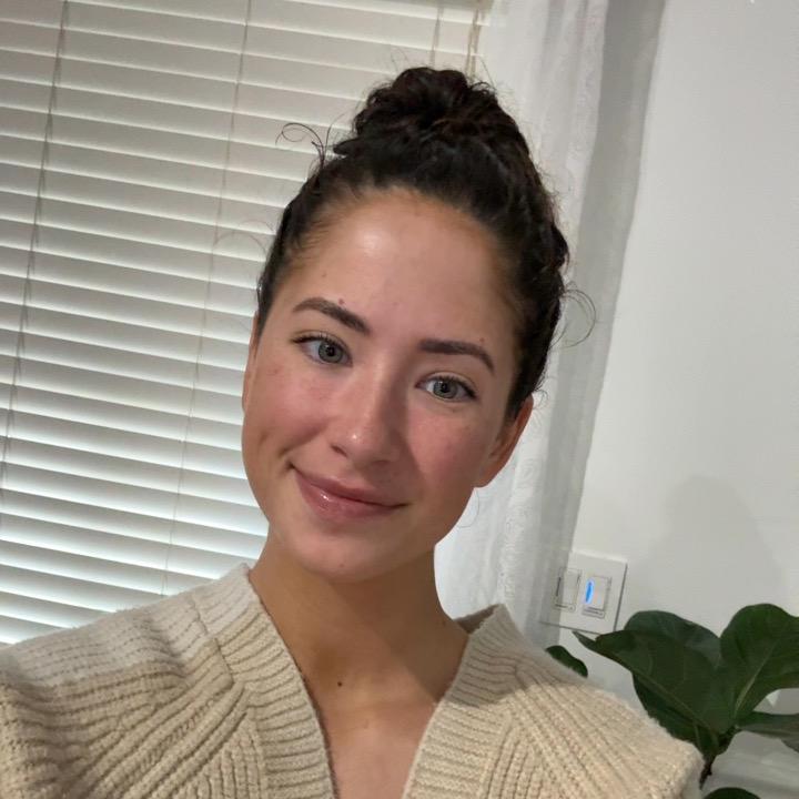 Describe a day in the life of a Pacesetter in CS!  Keep it engaging and brief. Mention your favorite part of being in the office. 
Your audience are FSU Hospitality students who may be interested in interning.