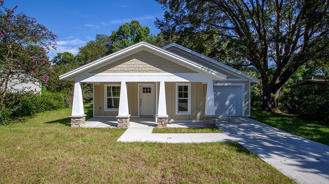 216 Hillside Dr., Lakeland, FL 33803