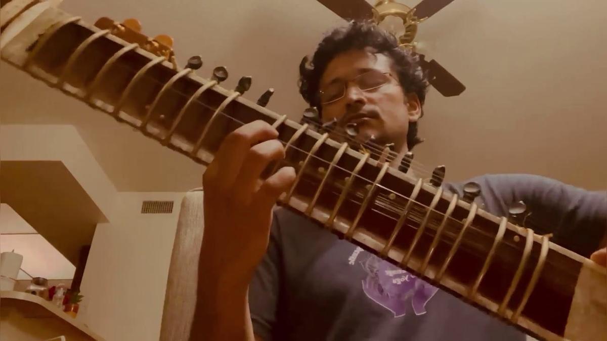 Indiand Guitarist Instrumentals 2 (K.N.).mp4