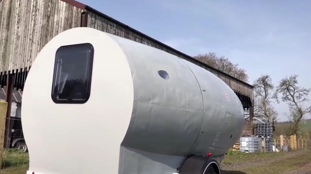 Hobby Heimwerker baut Camper aus Turbine