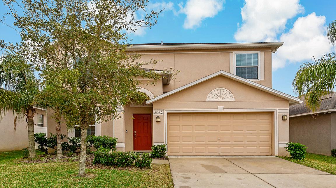 3280 Berwick Ln., Lakeland, FL 33810