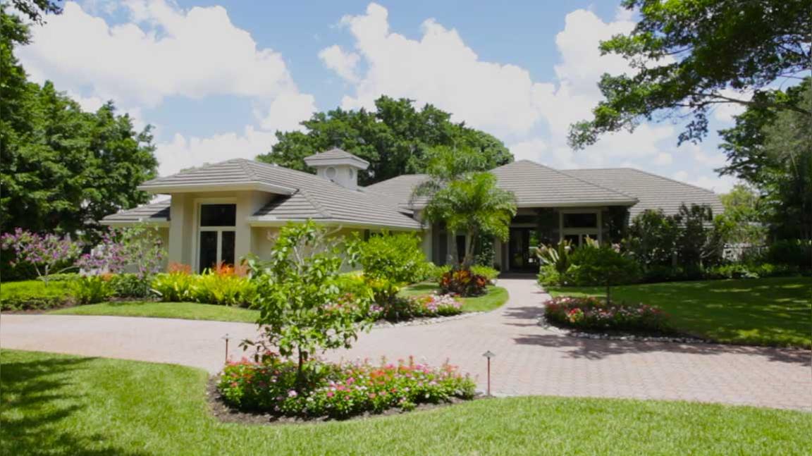 4467 Silver Fox Dr., Naples, FL 34119.mp4