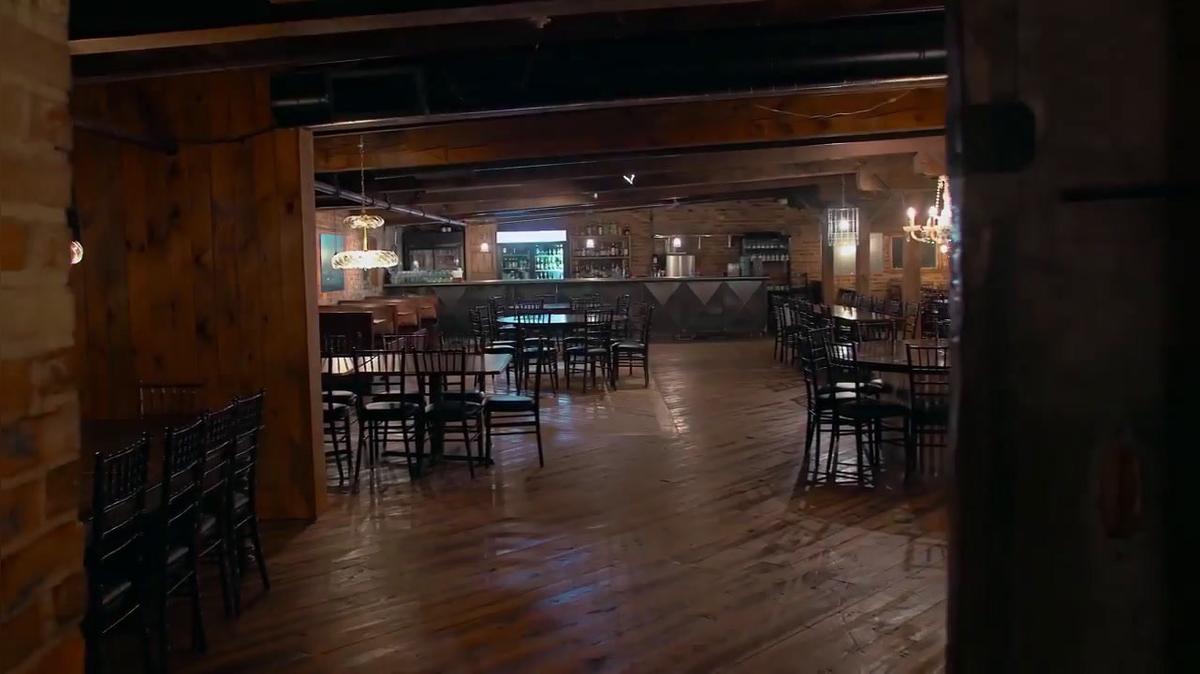 Weddings in Hickory NC, Warehouse 18 Venues