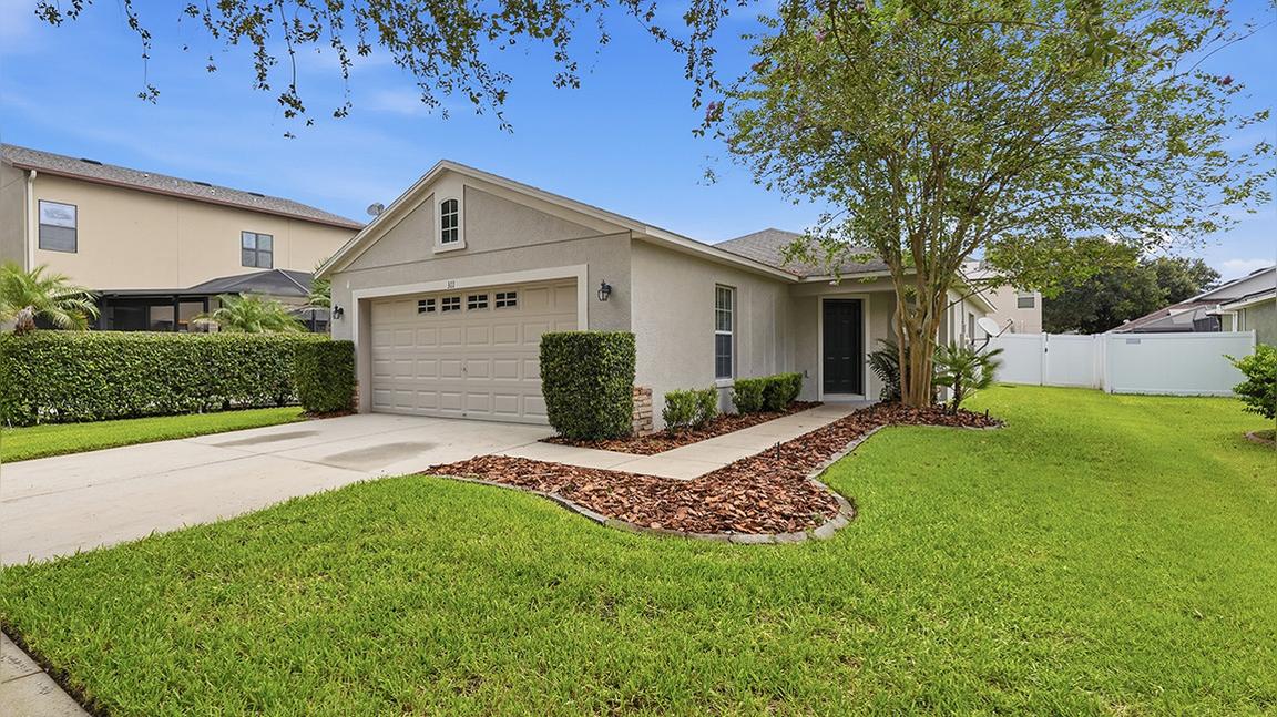 311 Westchester Hills Ln, Valrico, FL 33594