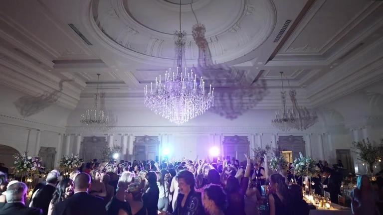 Park Chateau - Kate &amp; Sarah - Jason Jani