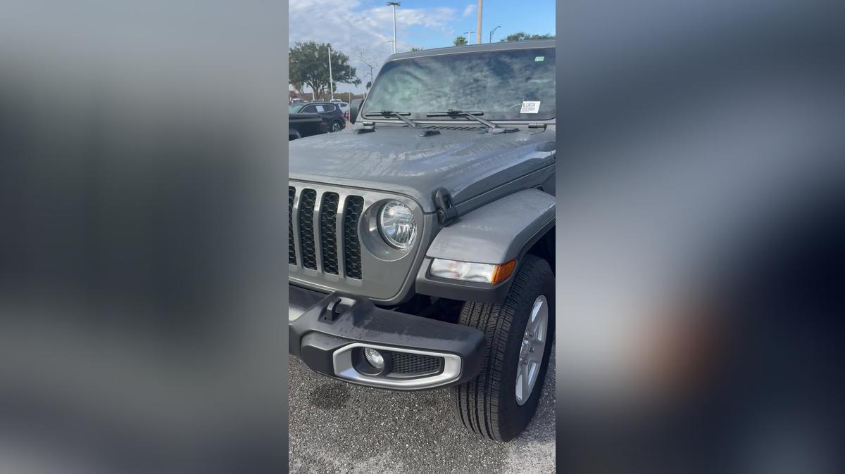 Brianne's video 2022 Gladiator Sport by Carla @ Airport CDJR