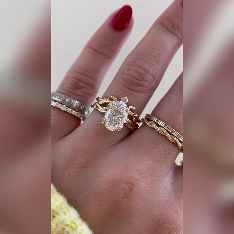 Vesa-2.5ctOval-14kYellow-Adelixa