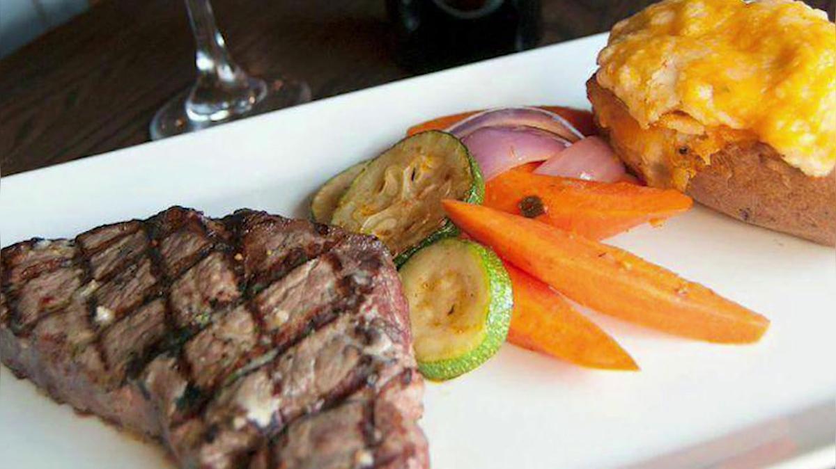 Bar and Grill in Moose Jaw SK, Rock Creek Tap And Grill