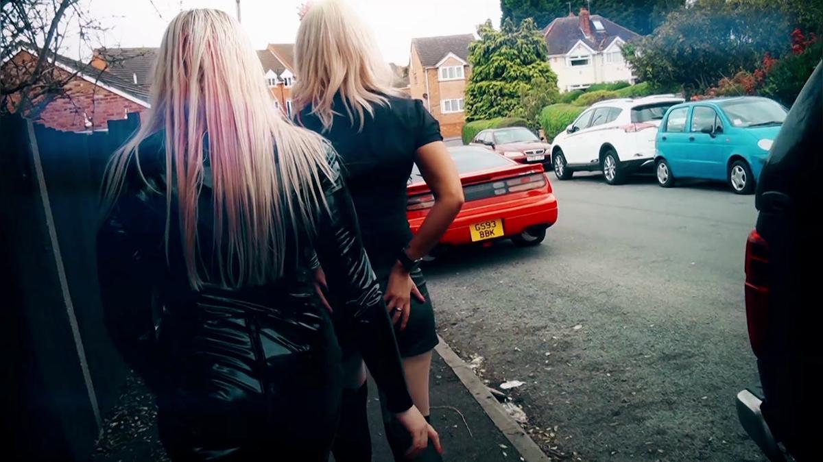Princesses Visit The Pain Palace