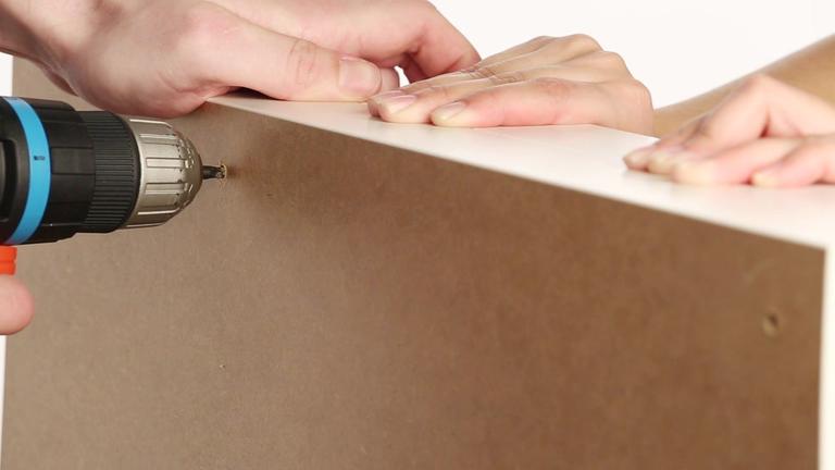 Ikea Hack: Regal aus LACK-Tisch