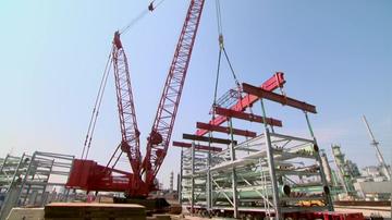 Petroleum Refining - Modules Haul, Lift & Set