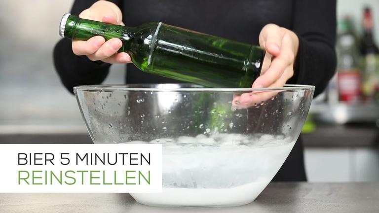 Bier und Weißwein schnell kühlen