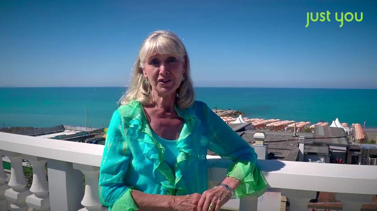 Jan Leeming - Single Traveller