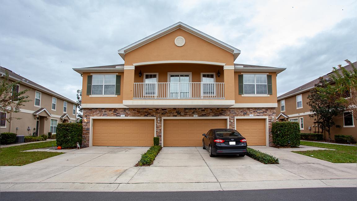 2318 Tanbark Ridge Pl., Plant City, FL 33563