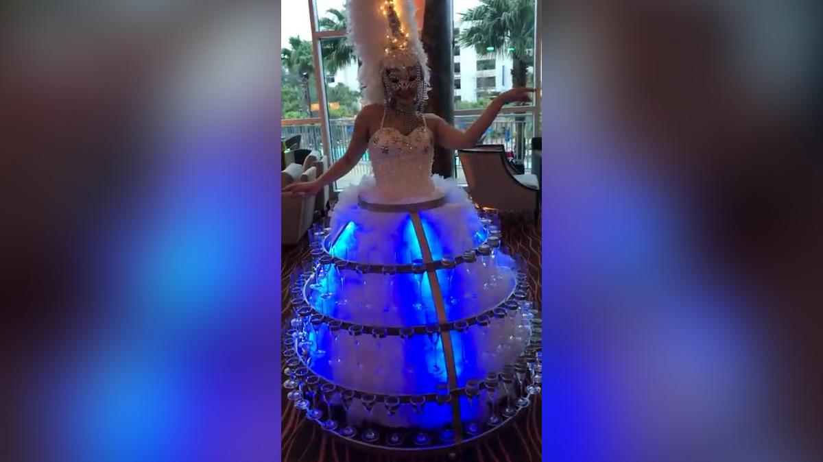 LED Champagne Dress.mp4