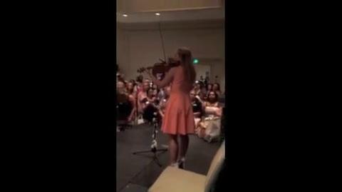 Breezin&#39;s Violinist Amanda 2.mp4