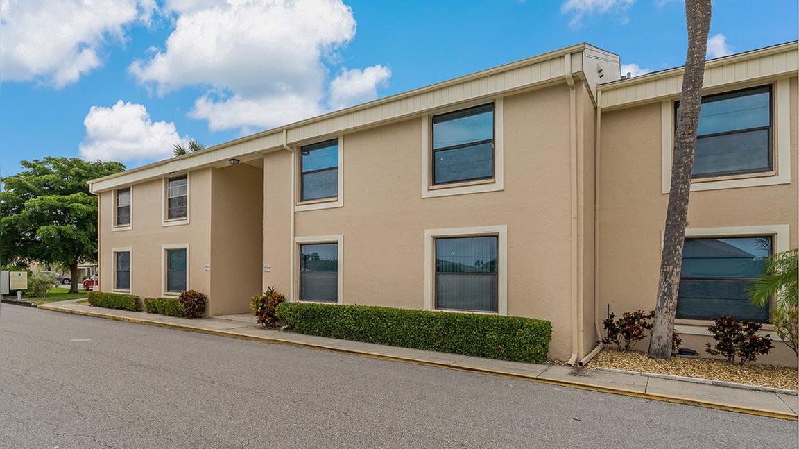 6333 Manatee Avenue W, Bradenton FL