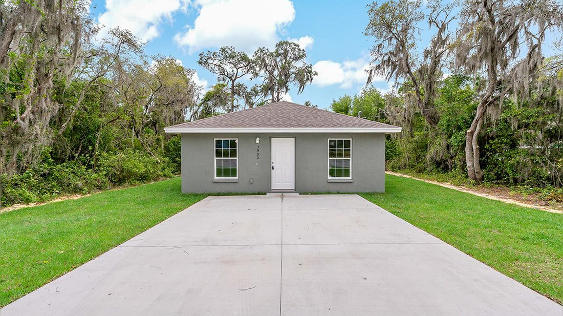 3900 Adell Rd, Lake Wales, FL 33898