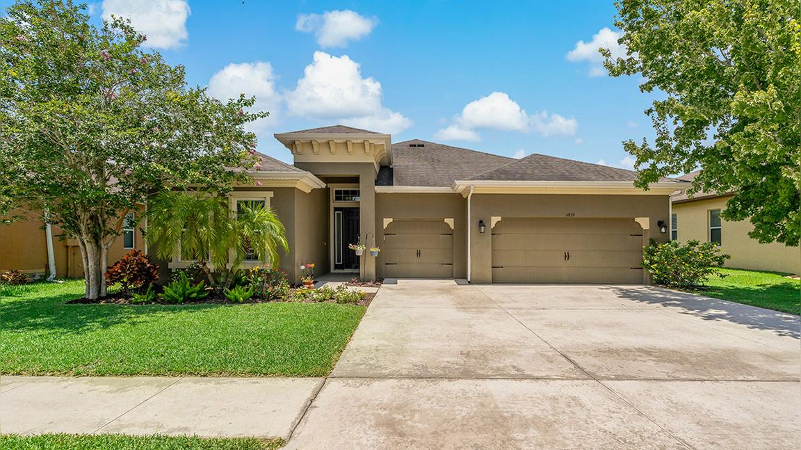 4839 Pointe O&#39;Woods Drive, Wesley Chapel FL