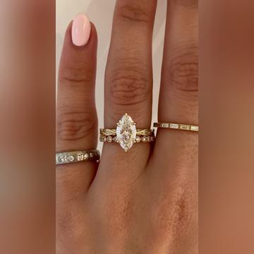 Odalynn-2ctMarquise-Esme