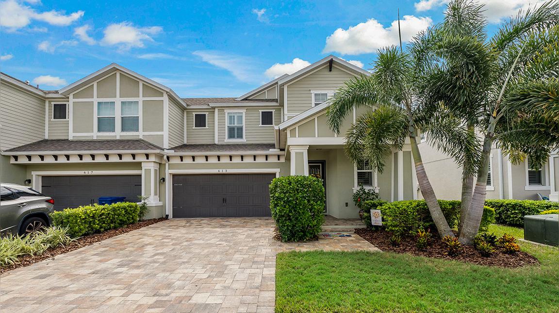 613 Ozona Village Drive, Palm Harbor FL
