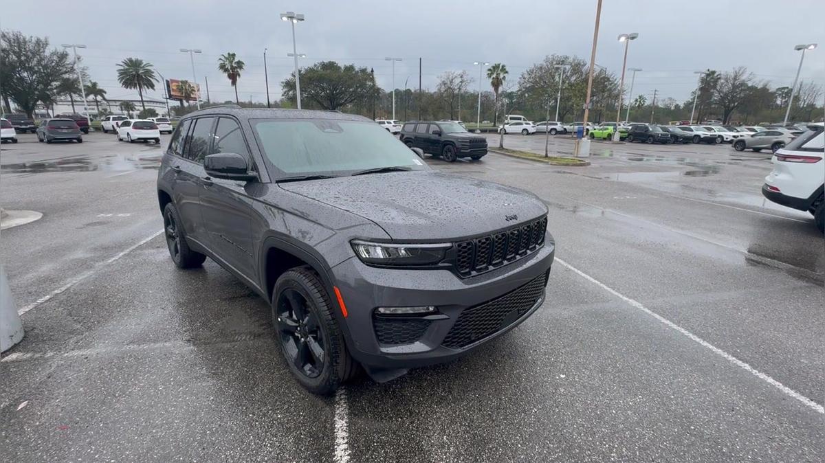 Dave&#39;s Grand Cherokee - Nick B Airport CDJR