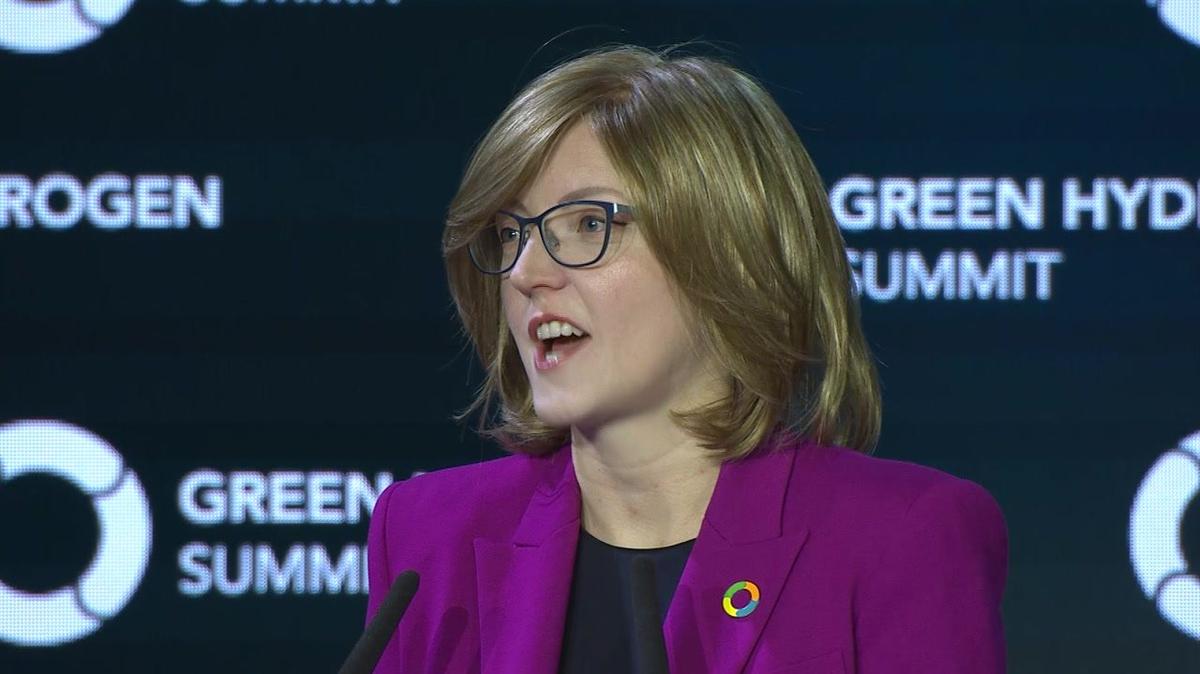 2025 - ADSW - Green Hydrogen Summit - 02 - Accelerating the Global Green Hydrogen Revolution - Ivana Jemelkova