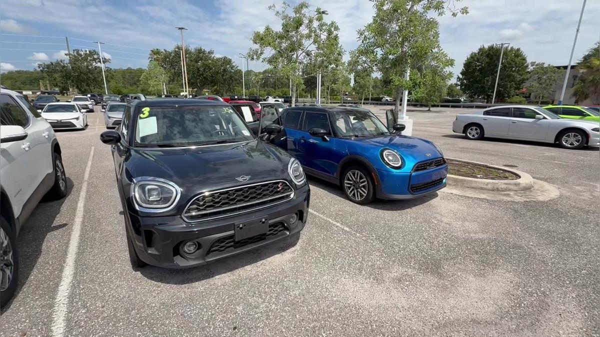 Mini Coopers for Gaetano - Nick B 315-749-3934