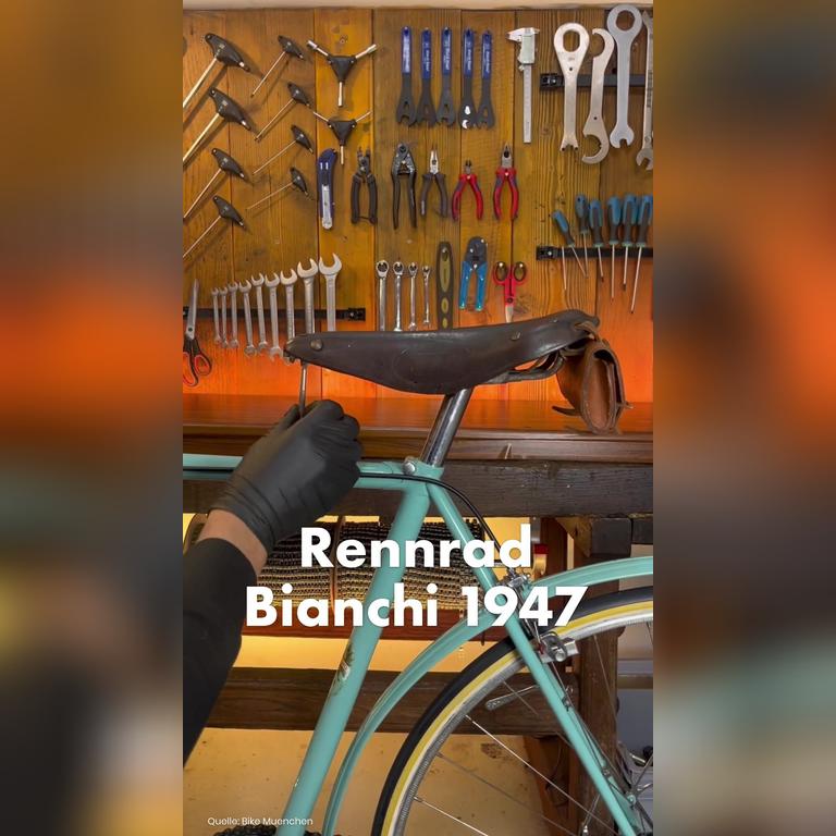 2_Bike_Muenchen_Mountainbike Trek 2010 vs. Rennrad Bianchi 1947