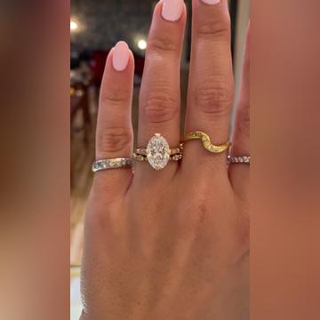 CusTrianna-3.2ctOval-14kYellow-30219-Enya