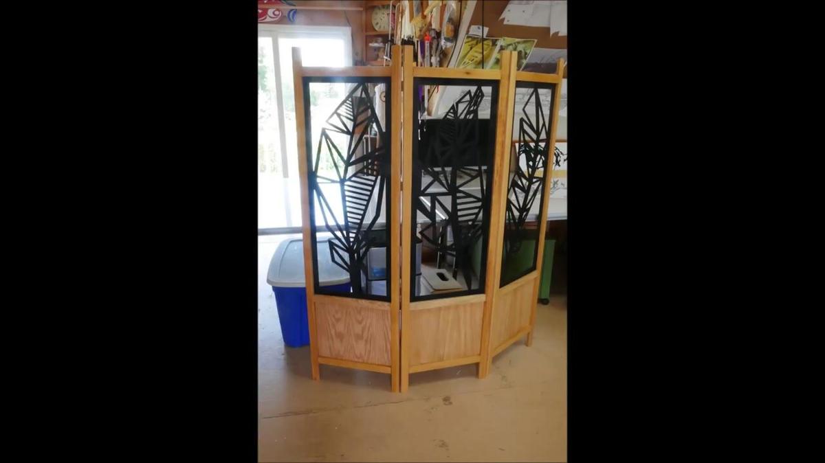 feather  screen divider