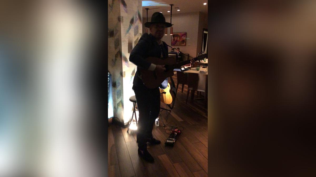 Spanish Guitarist R.A. (1)
