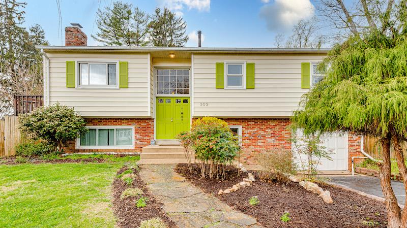 303 Jade Court NW, Vienna, VA 22180