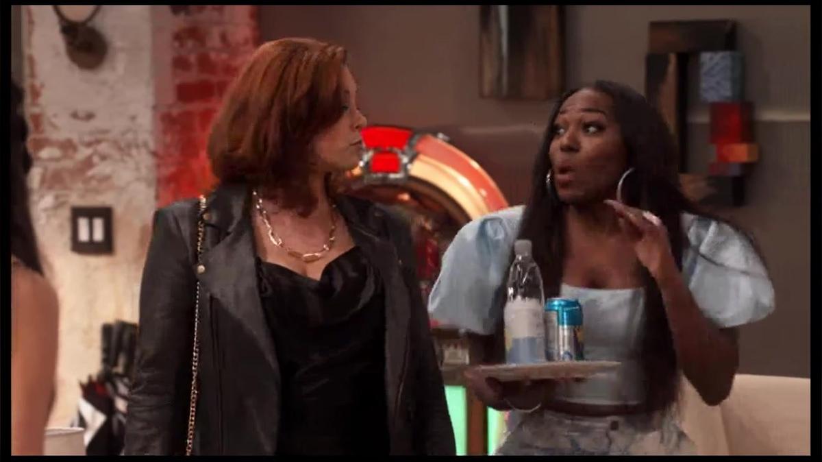 CW4K_iCarly_S2E5_2.mp4