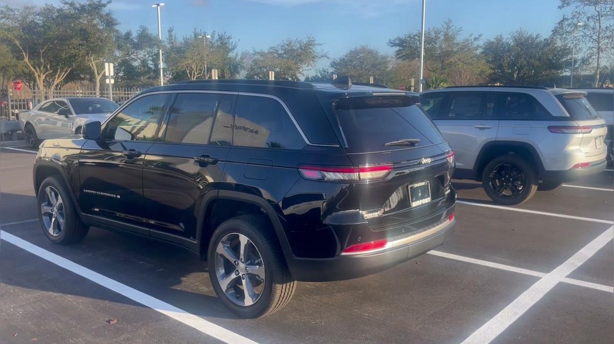 Jenna Video of Jeep Grand Cherokee by OB 4078837893